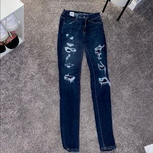 american eagle ripped jeans